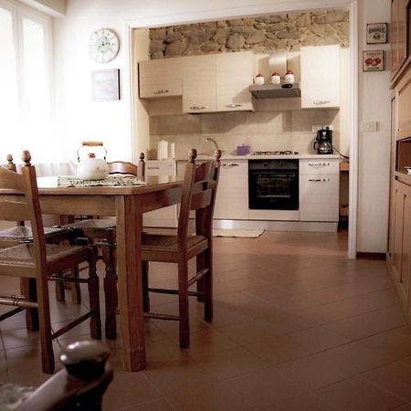 Casa Vacanza Ilia Pescia Buitenkant foto